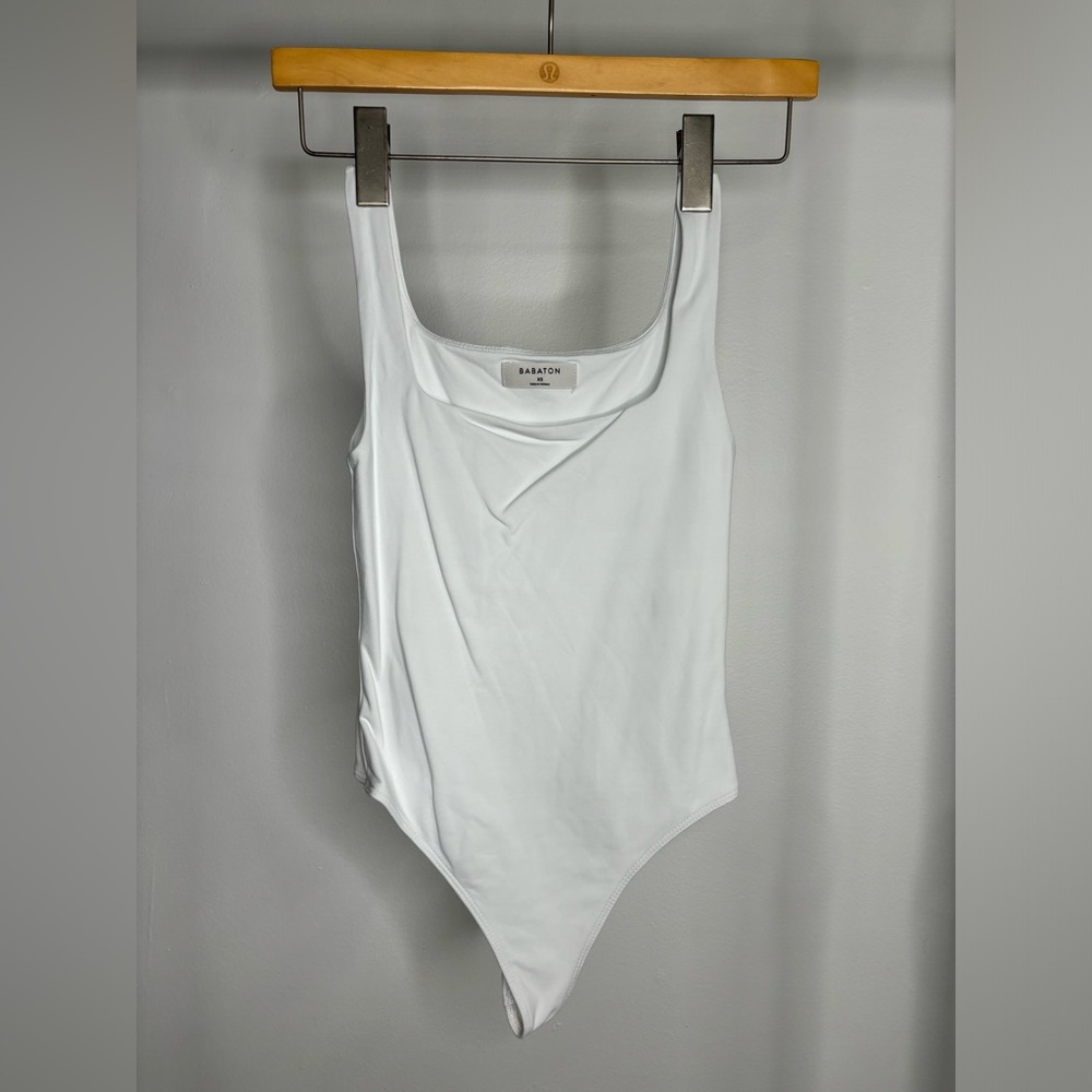 Aritzia Contour Squareneck Bodysuit
